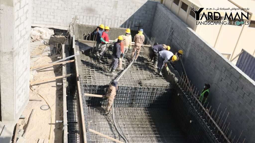 Construction of New Infinity Swimming Pool in Jumeirah